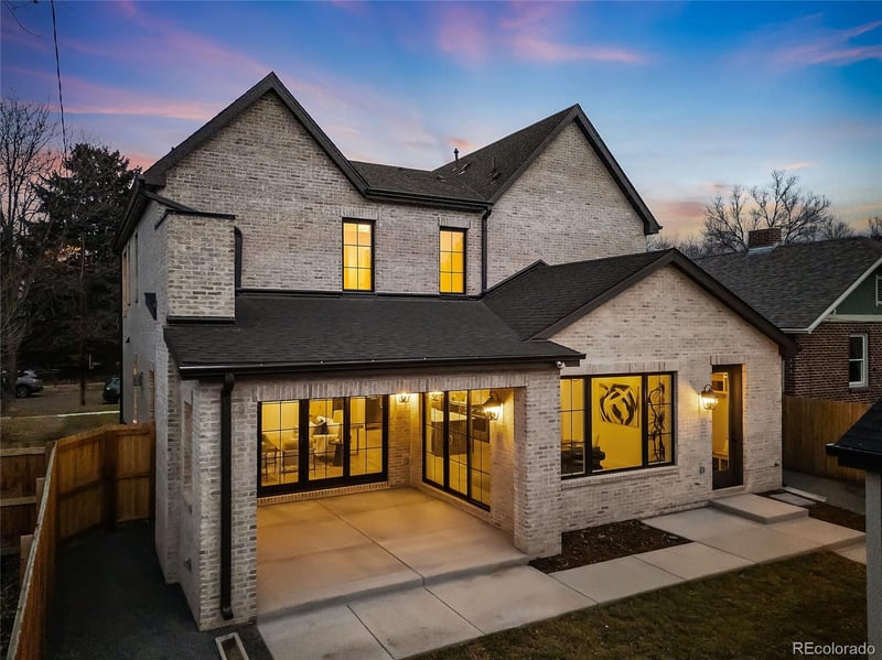 2255 N Holly St, Denver, CO 80207