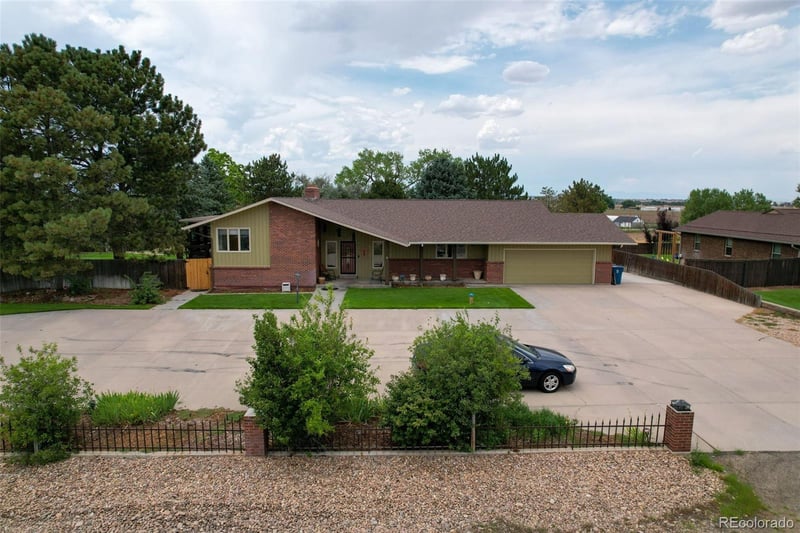14121 Countryhills Dr, Brighton, CO 80601