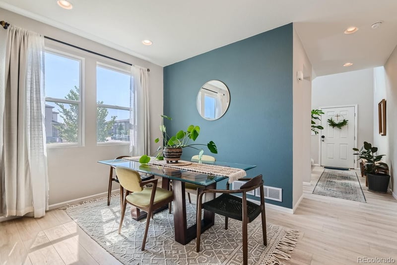 15983 E Warner Dr, Denver, CO 80239