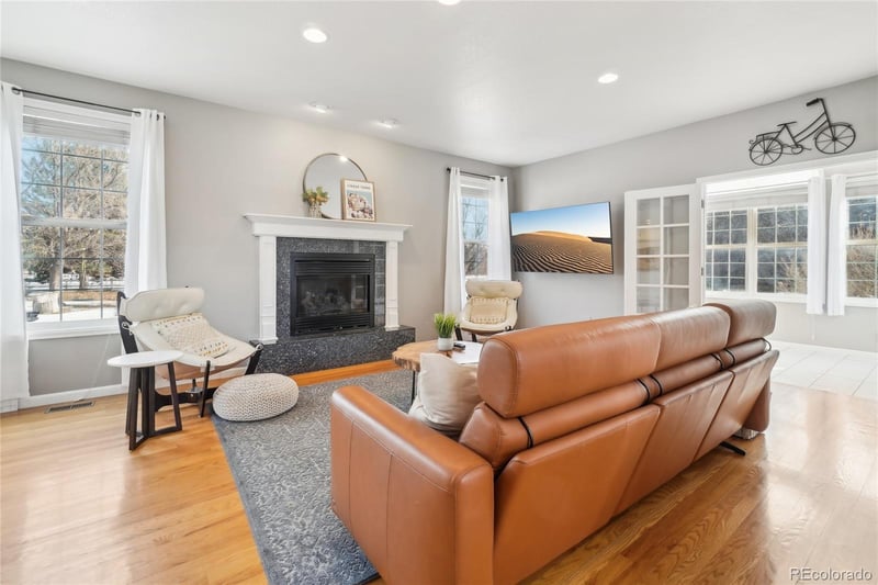 221 Mulligan Lake Dr, Mead, CO 80542