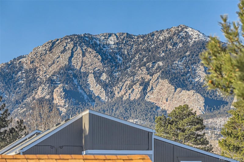850 W Moorhead Cir #2E, Boulder, CO 80305