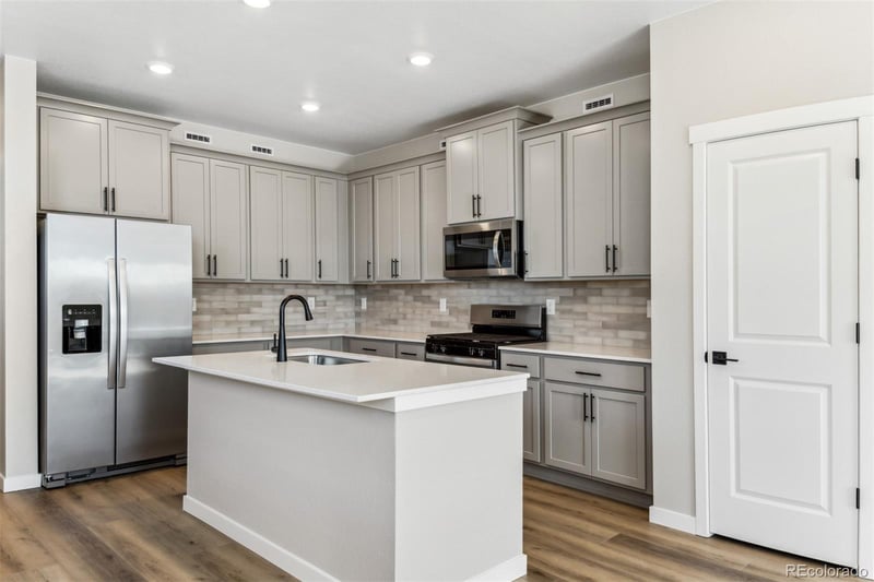 9463 Yampa Ct, Commerce City, CO 80022