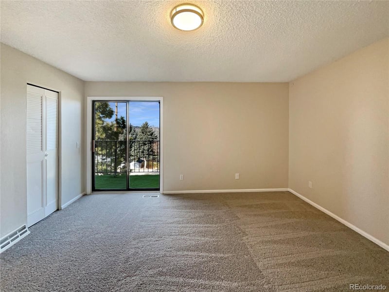 750 Tabor St #18, Lakewood, CO 80401