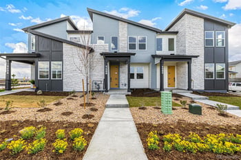 5688 N Killarney Ct, Aurora, CO 80019