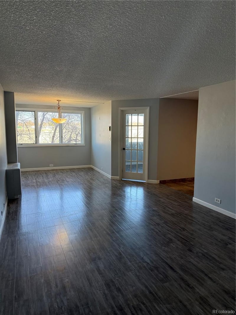 2225 Buchtel Blvd #207, Denver, CO 80210