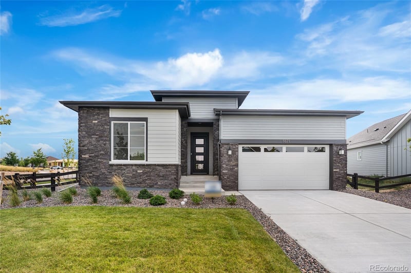 8871 Quemoy St, Aurora, CO 80016