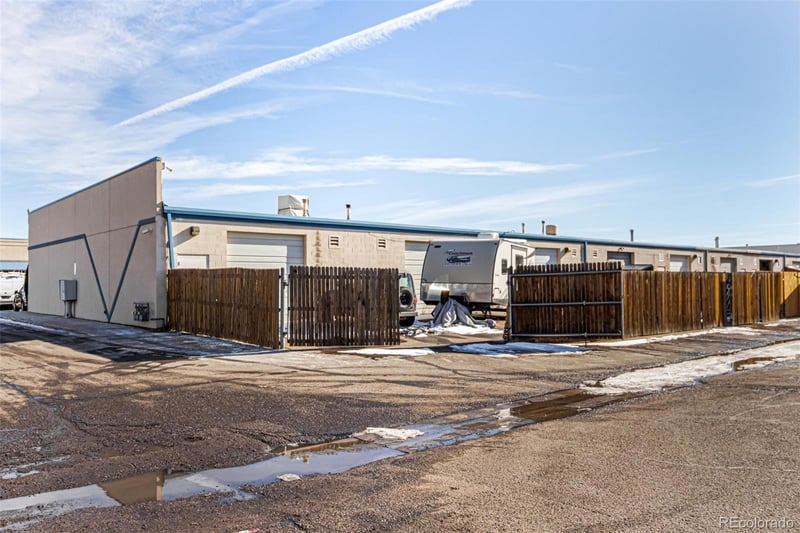 384-386 Norfolk St, Aurora, CO 80011