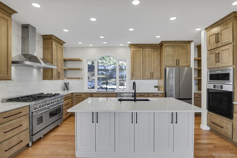 25220 Montane Dr, Golden, CO 80401