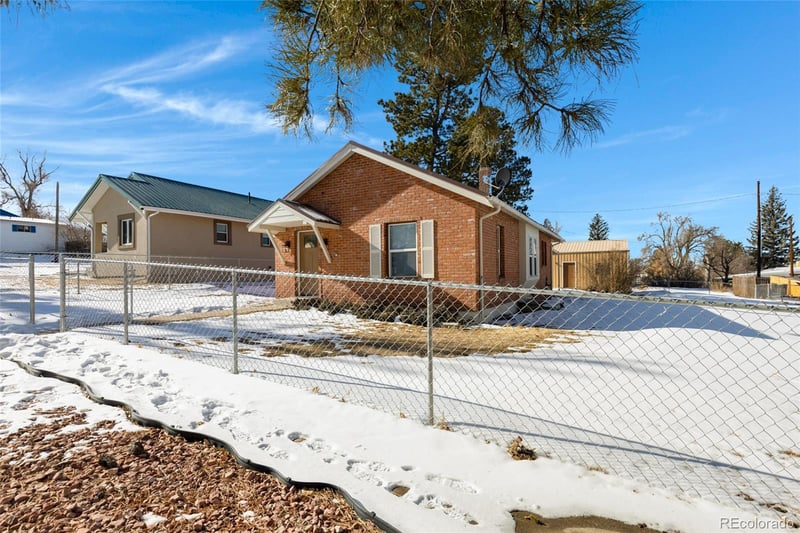 425 Pueblo Ave, Simla, CO 80835