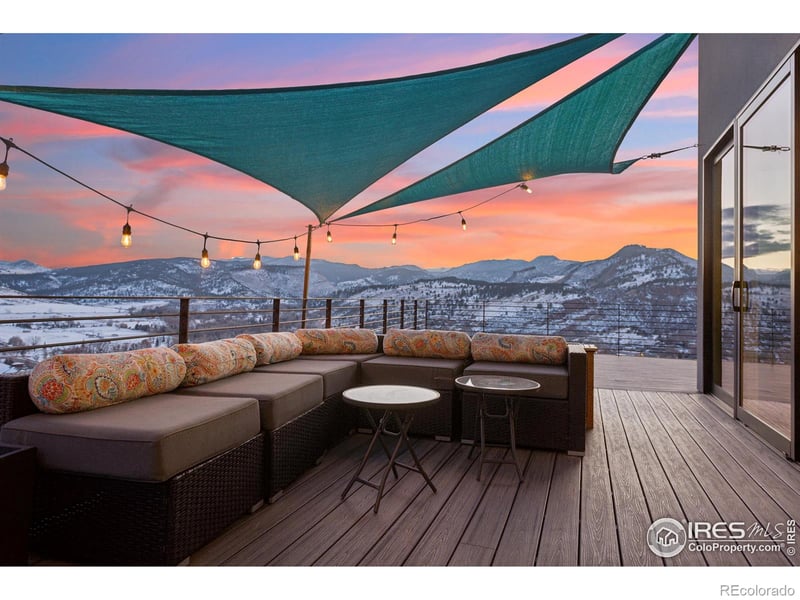 818 Mountain View Dr, Lyons, CO 80540