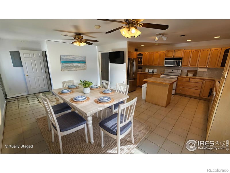 124 Cherokee Rd, Weldona, CO 80653