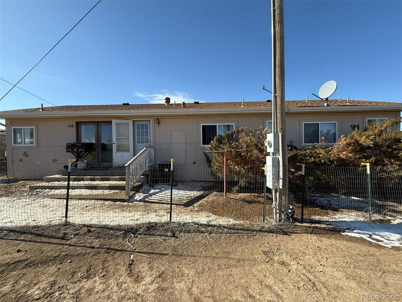 445 8th Ave, Deer Trail, CO 80105