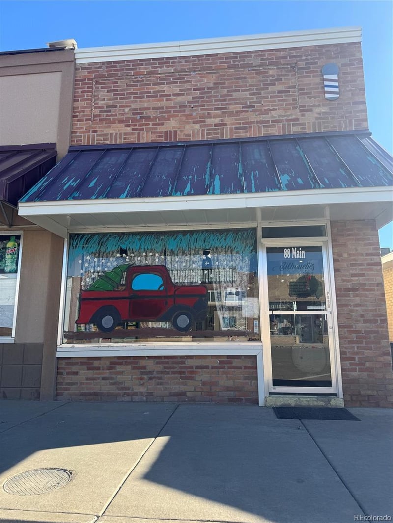 88 S Main St, Keenesburg, CO 80643