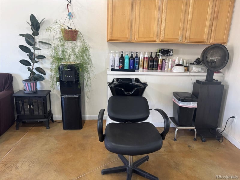 88 S Main St, Keenesburg, CO 80643