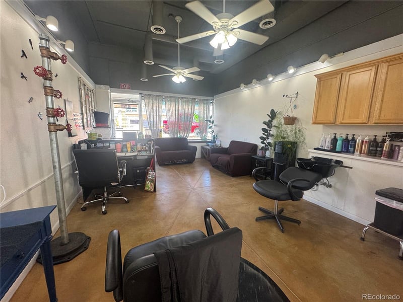 88 S Main St, Keenesburg, CO 80643