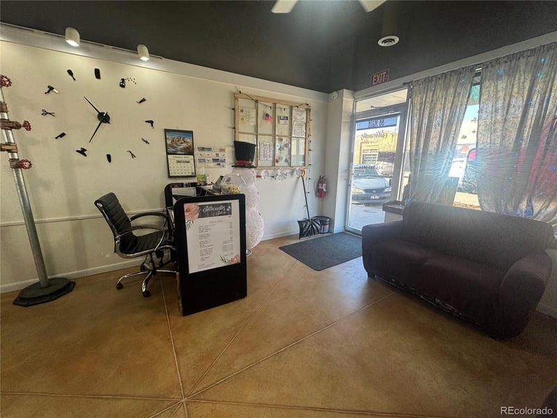 88 S Main St, Keenesburg, CO 80643