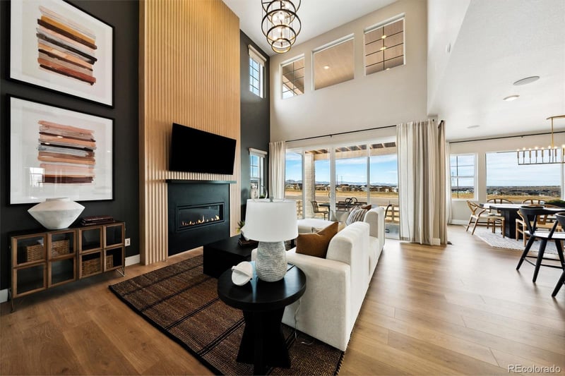 8958 Whiteclover St, Littleton, CO 80125