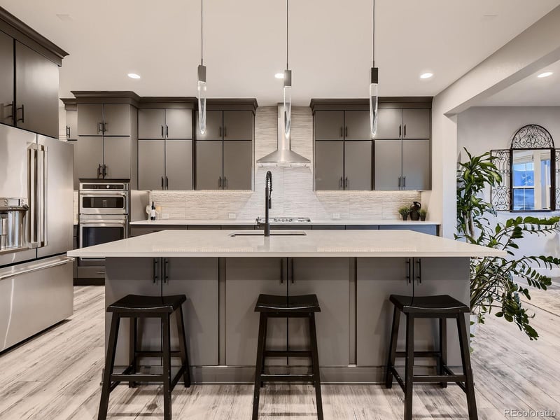 9245 Star Streak Cir, Littleton, CO 80125