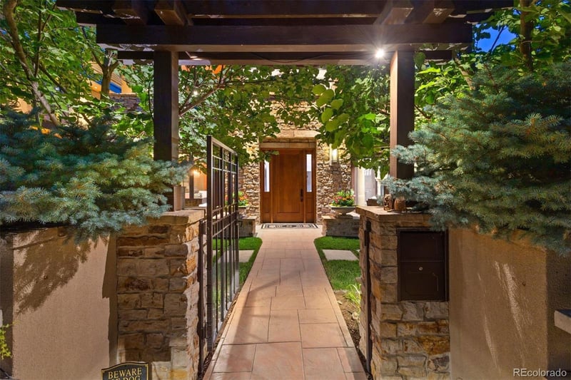 467 Saint Paul St, Denver, CO 80206