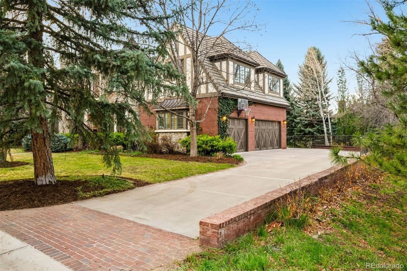 17 Polo Club Dr, Denver, CO 80209