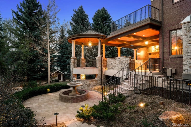 17 Polo Club Dr, Denver, CO 80209