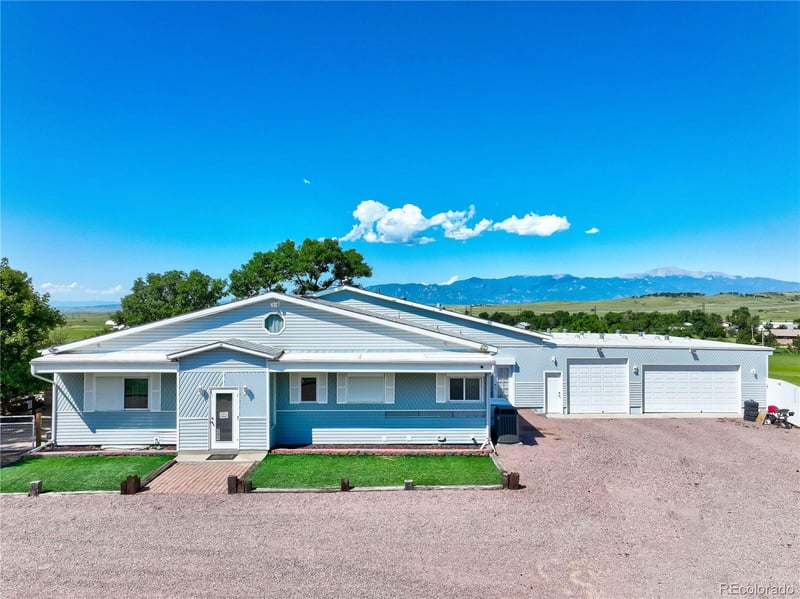 920 Corral Valley Rd, Colorado Springs, CO 80929