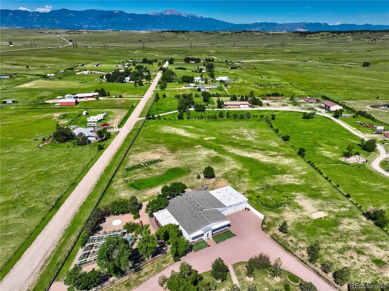 920 Corral Valley Rd, Colorado Springs, CO 80929