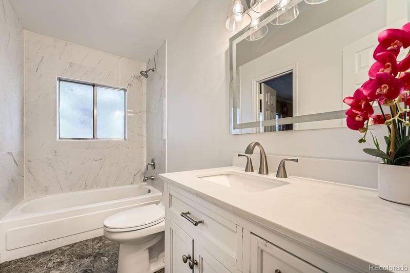 16333 Carolina Dr, Aurora, CO 80017