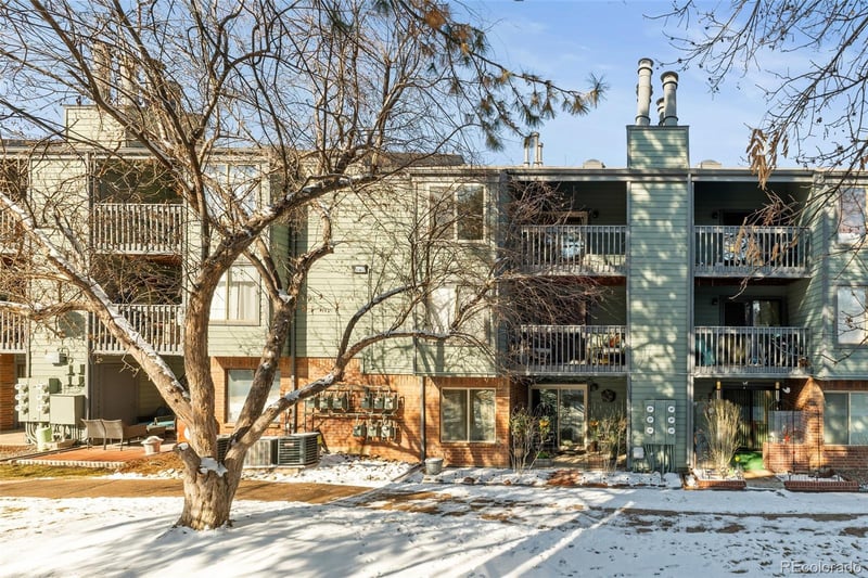 3576 S Depew St #302, Lakewood, CO 80235