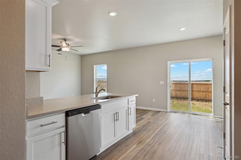 48215 Shetland Dr, Bennett, CO 80102
