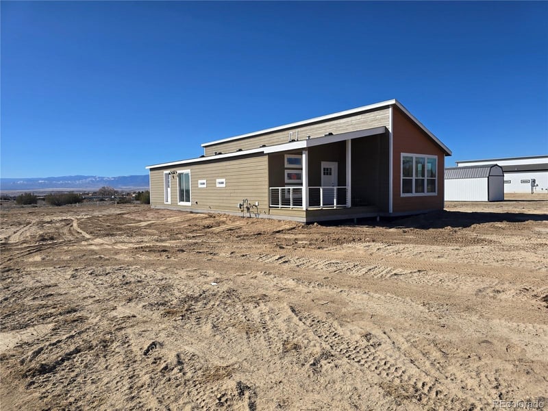 772 7th St, Penrose, CO 81240