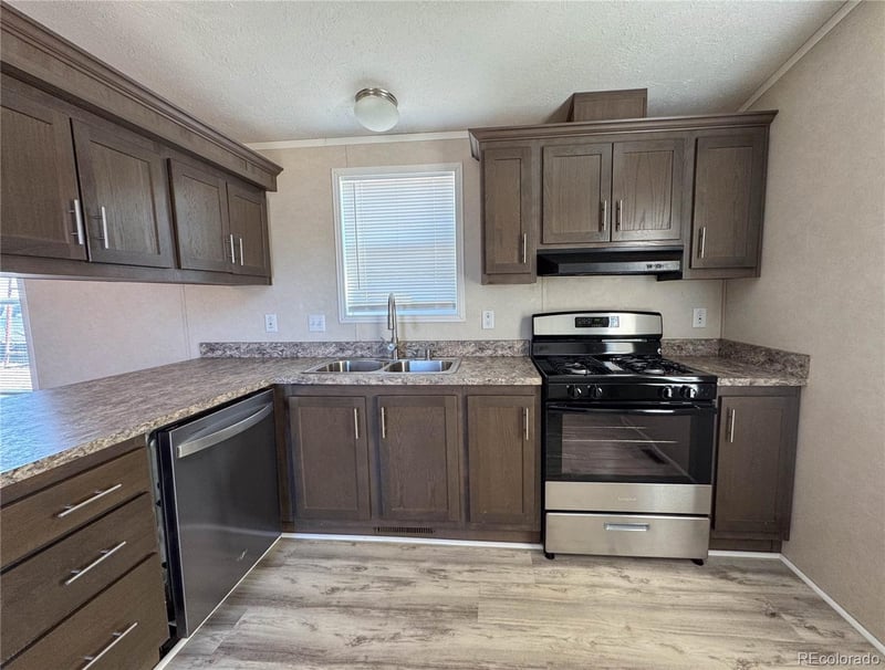 522 9th Ave, Hugo, CO 80821