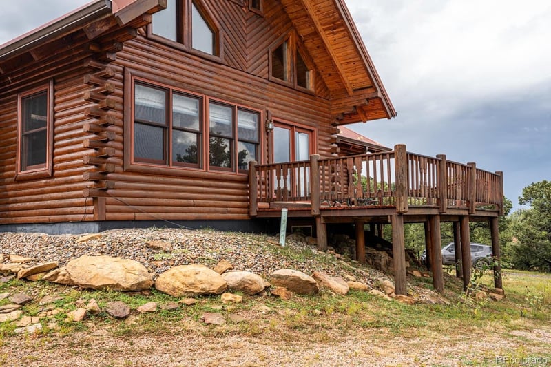 33081 Oak Park Dr, Trinidad, CO 81082