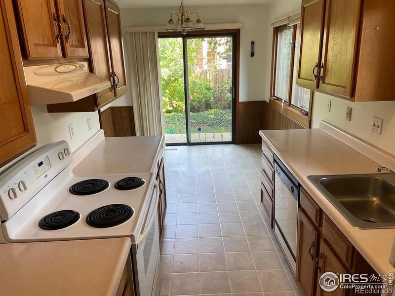4885 Eisenhower Dr, Boulder, CO 80303