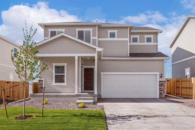 48295 Shetland Dr, Bennett, CO 80102