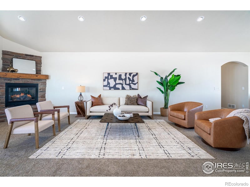2901 Coyote Ridge Dr, Berthoud, CO 80513