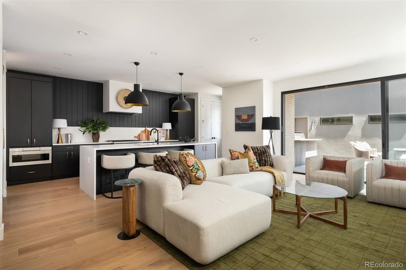 872 Vine St, Denver, CO 80209