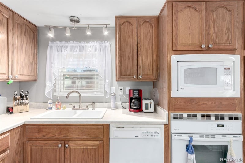 8201 S Santa Fe Dr Lot 156, Littleton, CO 80120