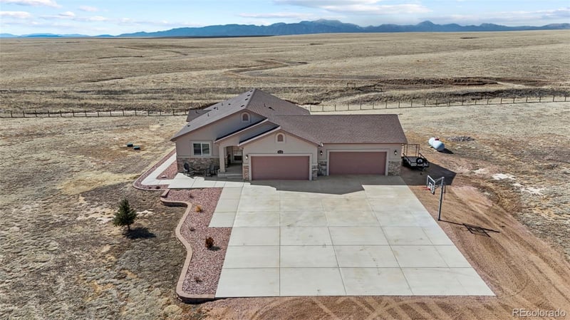 3730 Hare Haven Ln, Colorado Springs, CO 80930