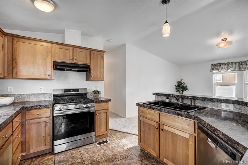 144 Pikes Peak Pl, Dillon, CO 80435