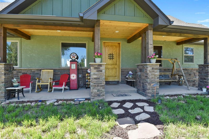 5800 Elk View Ct, Larkspur, CO 80118