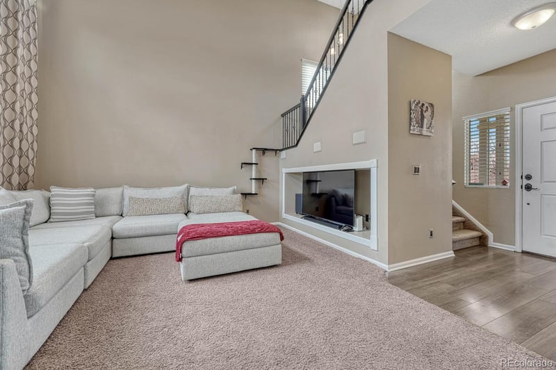 18668 Vassar Dr, Aurora, CO 80013