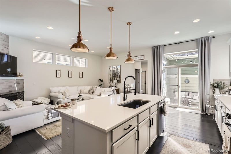 2572 Iola St, Aurora, CO 80010