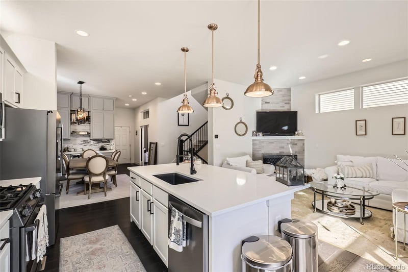 2572 Iola St, Aurora, CO 80010