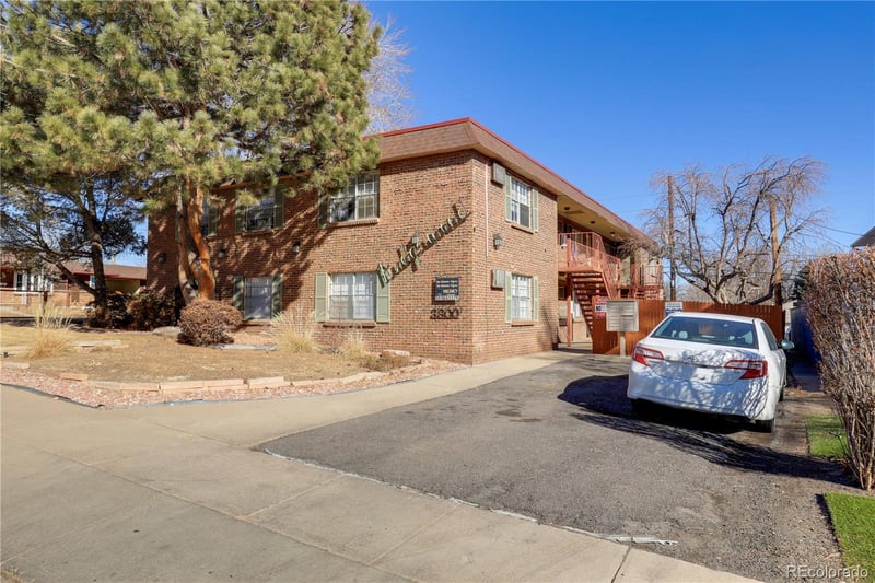 3300 S Clarkson St, Englewood, CO 80113