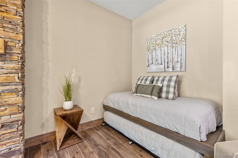 102 Lake Ridge Cir #1887, Keystone, CO 80435