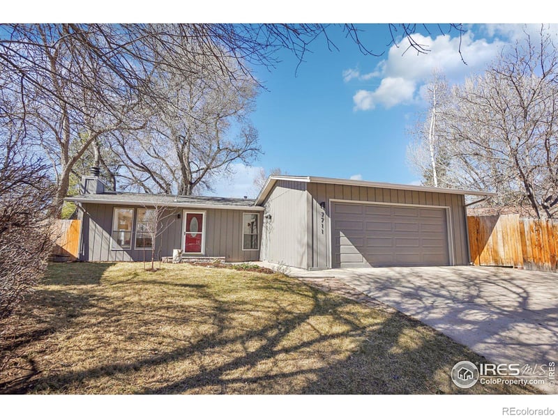 7711 Nikau Dr, Niwot, CO 80503