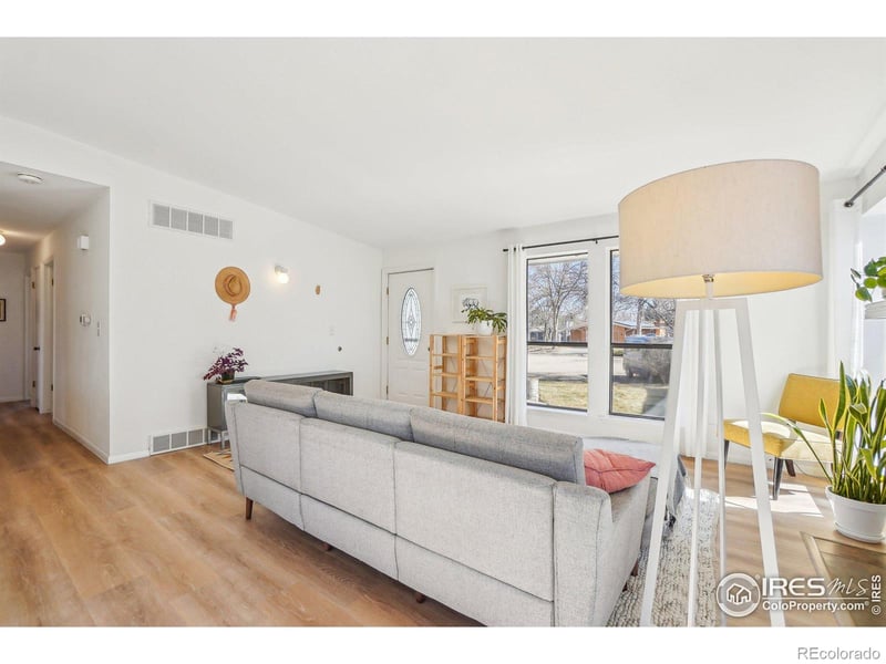 7711 Nikau Dr, Niwot, CO 80503