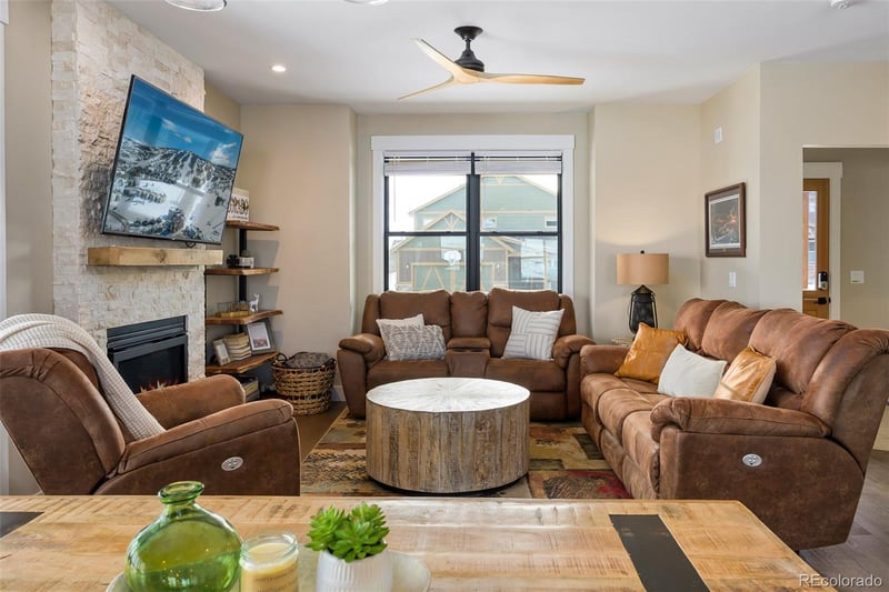 210 Elk Track Cir, Granby, CO 80446