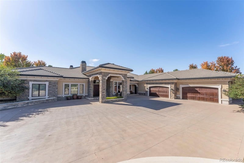 8833 Portico Ln, Longmont, CO 80503